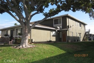 Building Photo - 104 Sinclair Ave