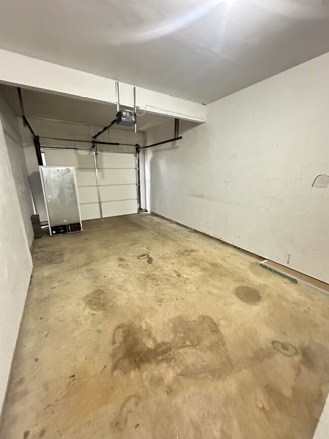 Building Photo - 2518 Leeper Dr