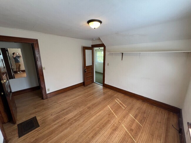 Building Photo - 935 Vilas Ave