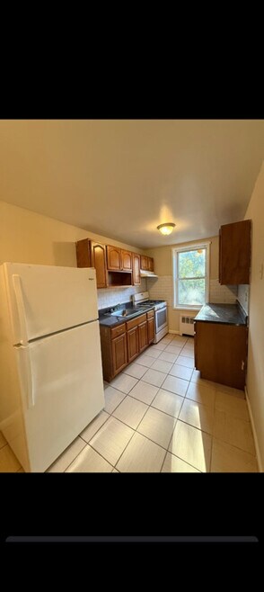 Building Photo - 103 Chancellor Ave