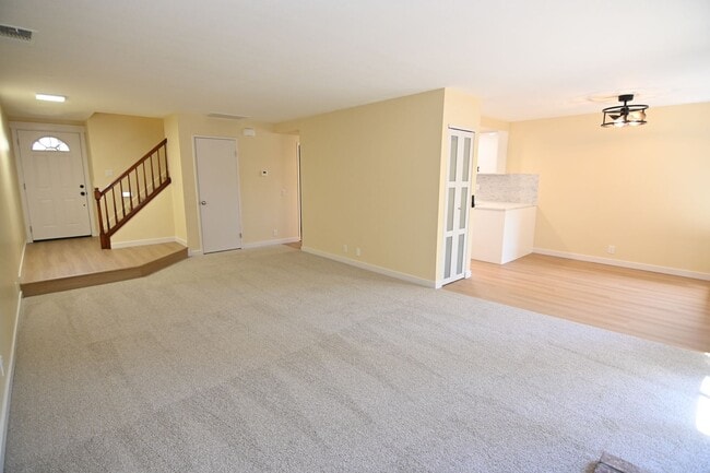 Building Photo - 347 W Rincon Ave