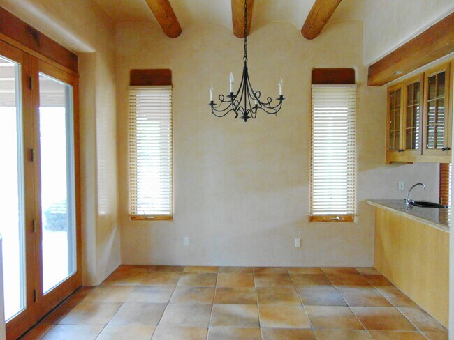 Building Photo - 416 Calle Kokopelli - *LEASE PENDING*