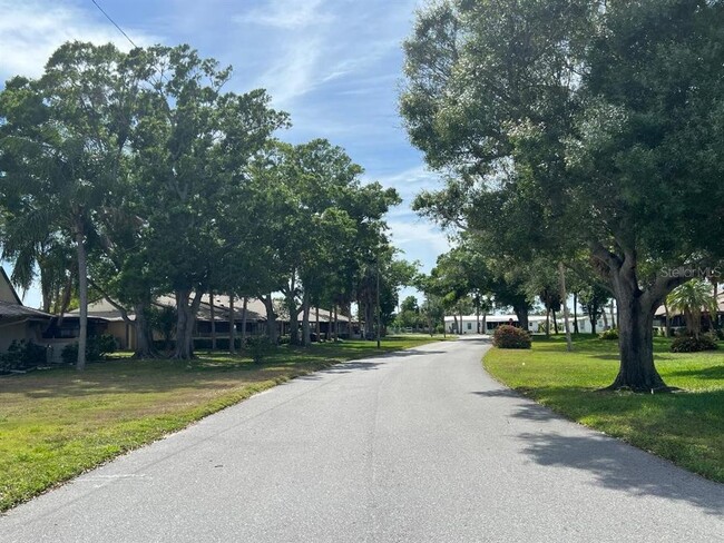 Building Photo - 1220 13th Cir SE