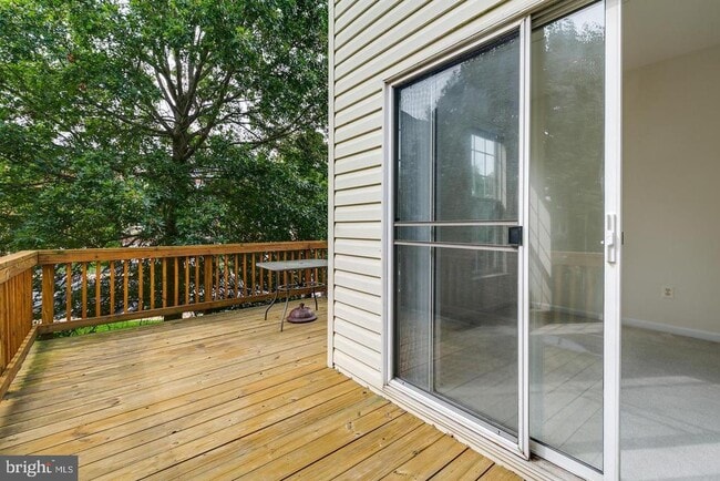 Building Photo - 13129 Park Crescent Cir
