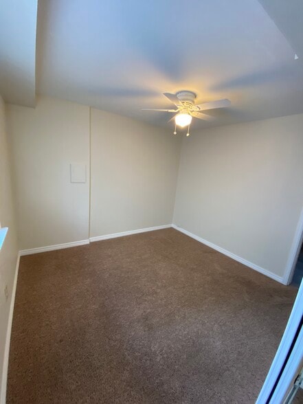 East bedroom - 111 Washington Ave