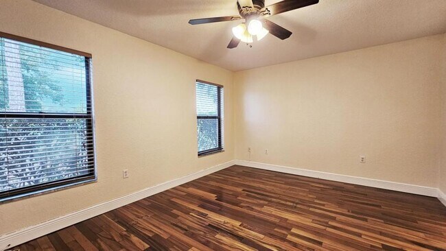 Building Photo - 7813 Sugar Bend Dr