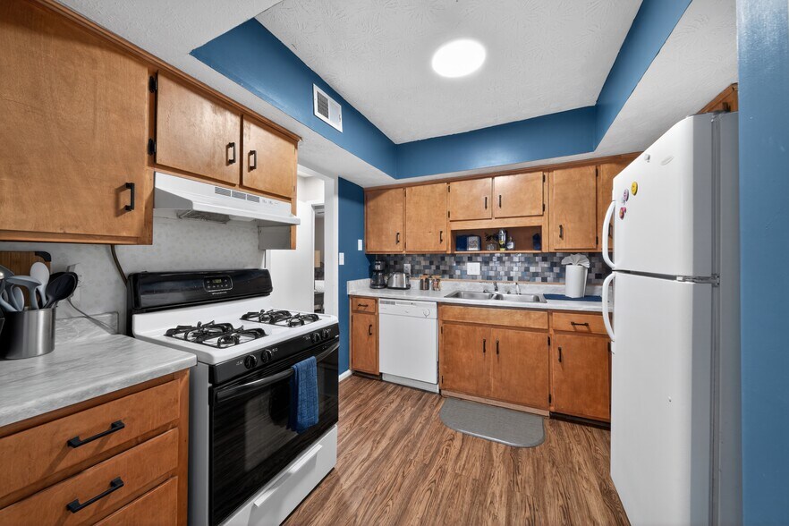 Building Photo - 534 Oak Meadow Ln