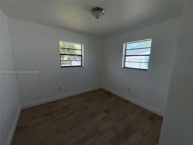 Building Photo - 10840 SW 222nd Dr