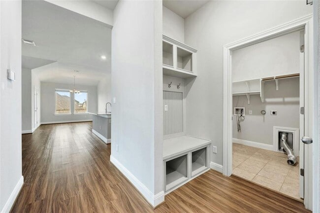 Building Photo - 116 Birkshire Dr