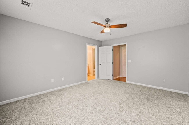 Building Photo - Charming All-Brick Home with Garage & Cove...