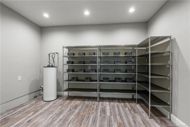 Building Photo - 1613 West St