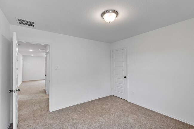 Building Photo - 9658 Caney Trails Rd