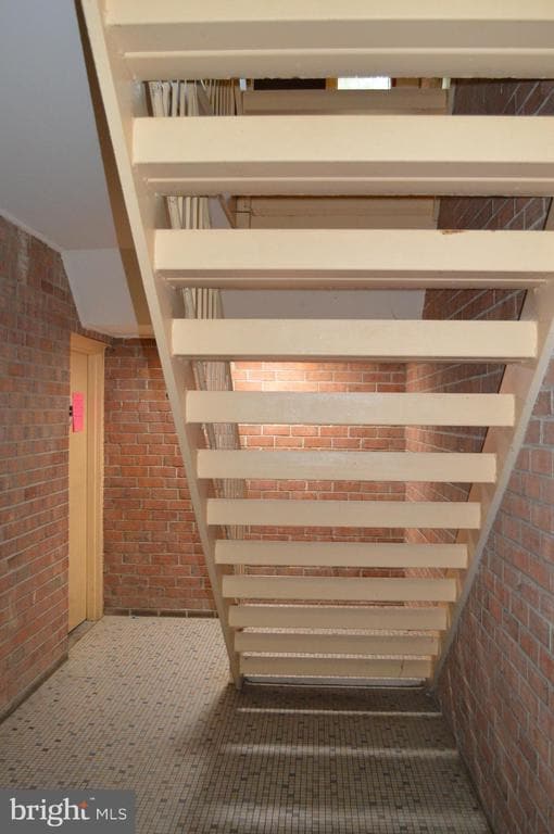 Building Photo - 10026 Fair Wds Dr