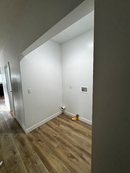 Building Photo - 7819 Golondrina Dr