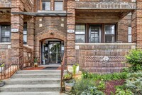 Building Photo - CASS D Apartments-5338