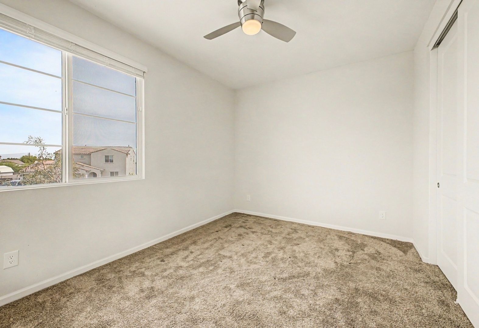 Building Photo - 35 S Biella Pl