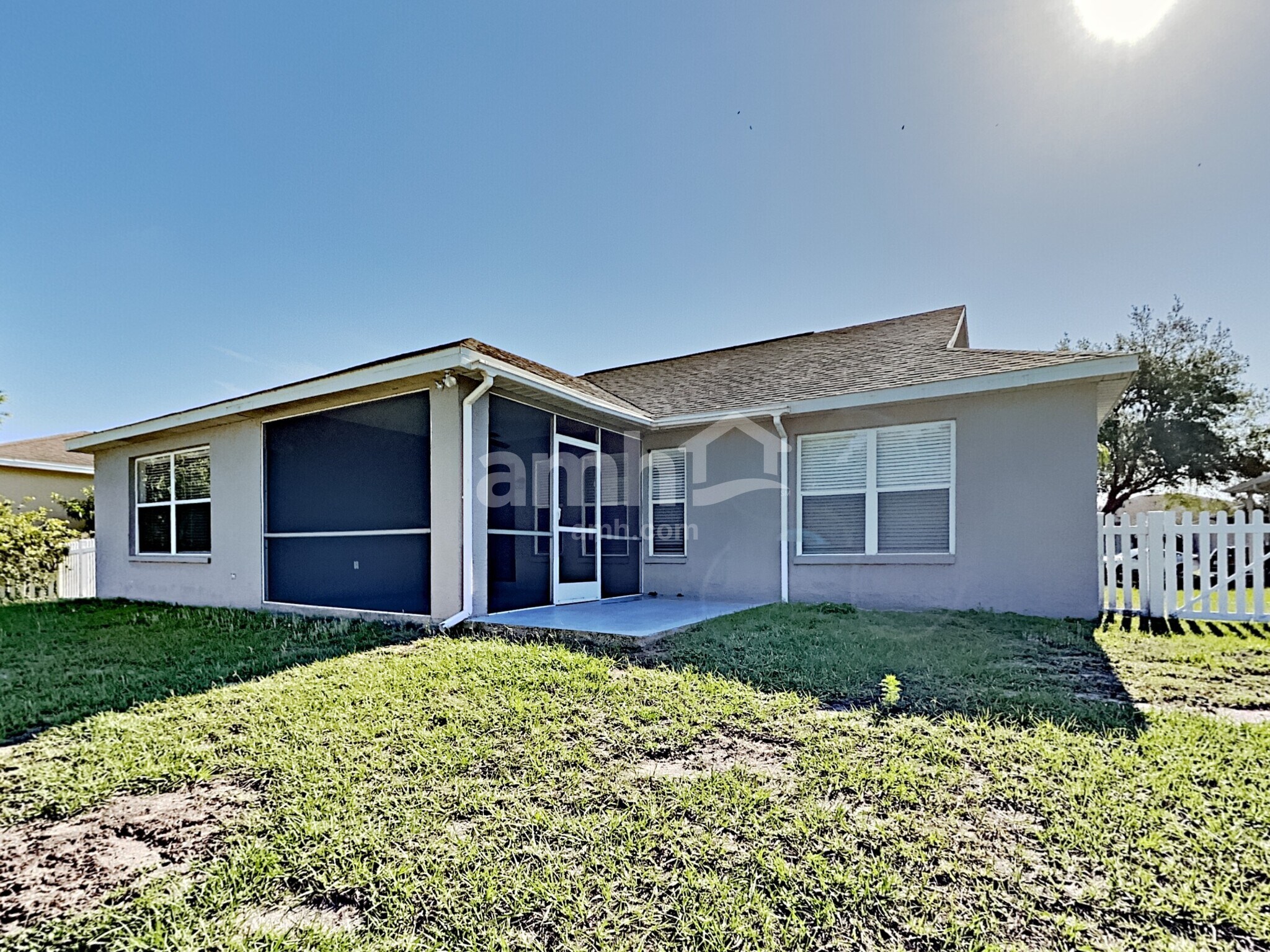 Building Photo - 312 116th St E