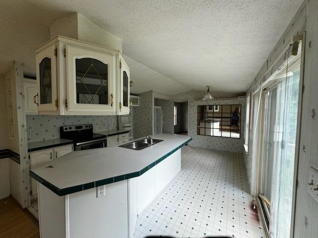 Building Photo - 96 Maple Ln