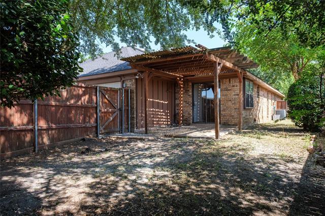 Building Photo - 4020 San Mateo Dr