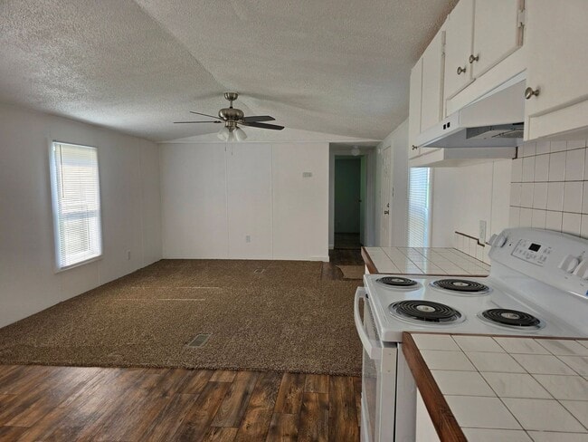 Building Photo - 3135 Calloway Dr