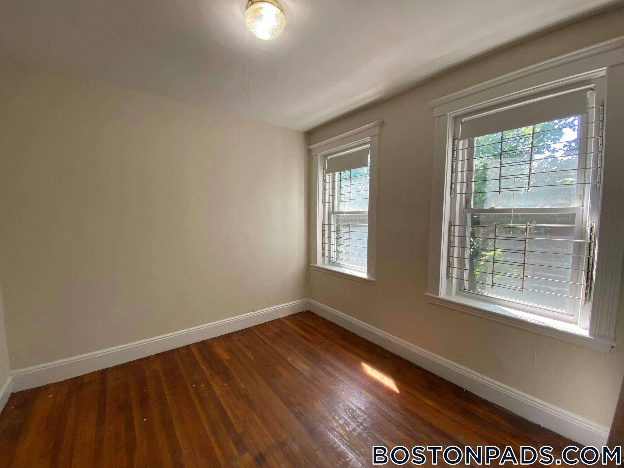 Building Photo - 9 Egremont Rd