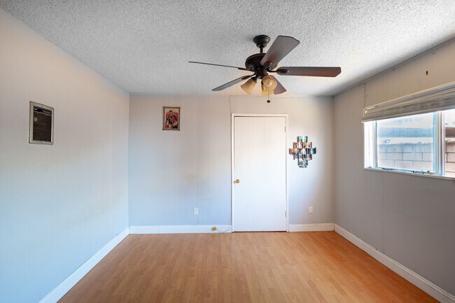 Building Photo - 6340 Wilbur Ave