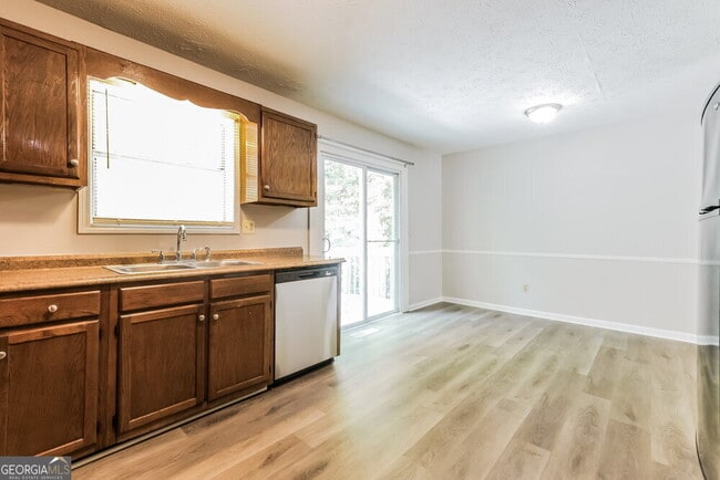 Building Photo - 3120 Revere Cir