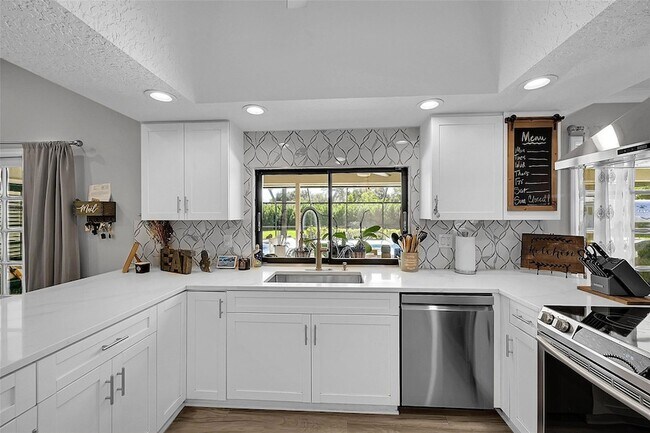 Building Photo - 8606 Arrowhead Dr