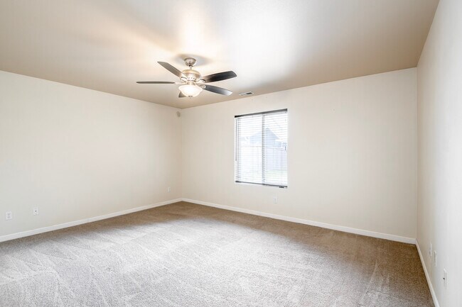Building Photo - 14950 Prairie Vista Loop SE