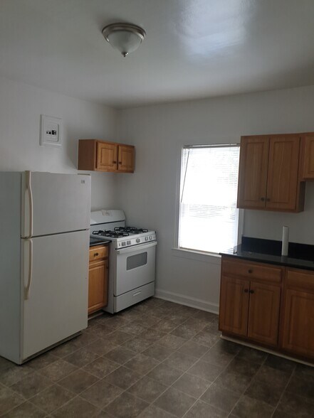 Kitchen 1 - 4709 Rittenhouse St