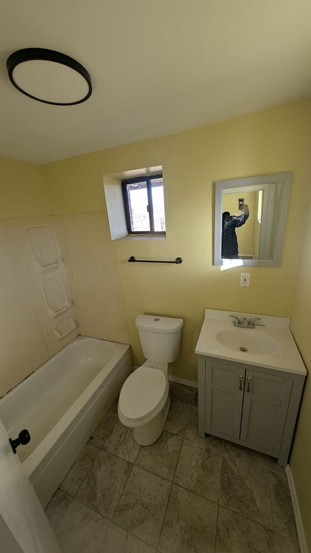 Building Photo - 3 bed 2 bath Renovated Rent Home