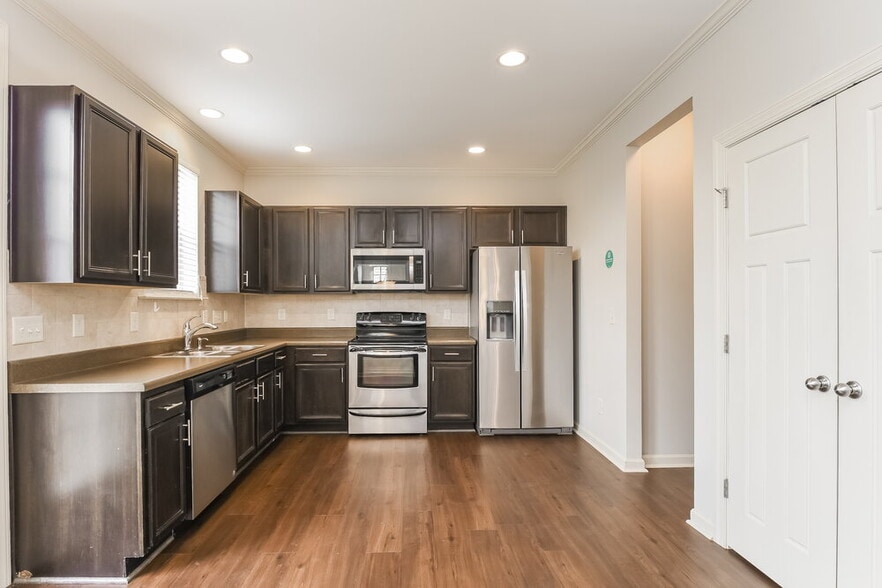 Building Photo - 205 Callahan Trail