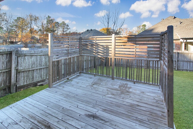 Building Photo - 810 Windlass Cove