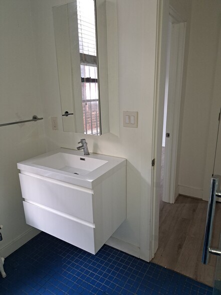 Bath Vanity - 1339 14th St NW