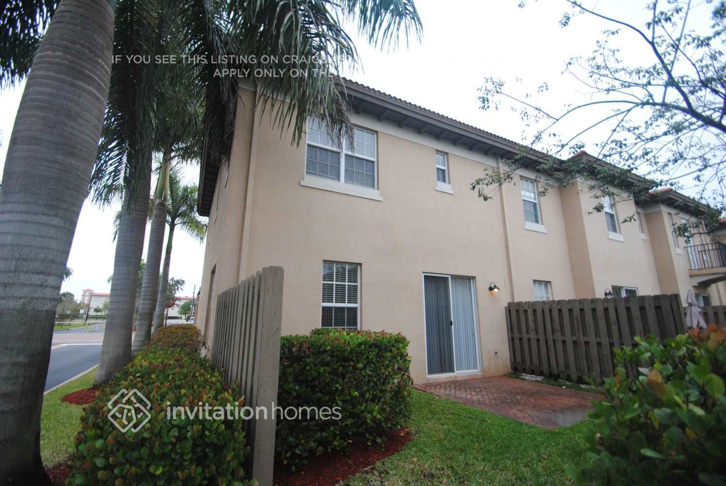 Building Photo - 6990 Julia Gardens Dr