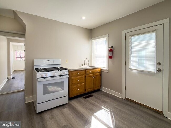 Building Photo - 127 N Prince St