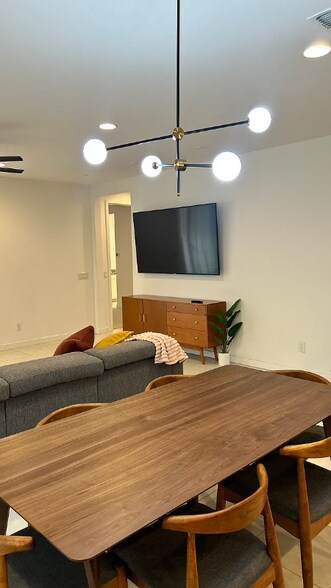 Building Photo - 4037 S 93rd Dr