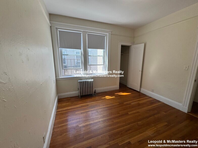 Building Photo - 309 Summit Ave