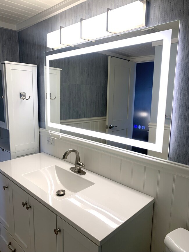 Building Photo - 501 Maison Dr