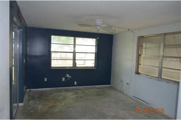 Building Photo - 7437 Carmel Ave