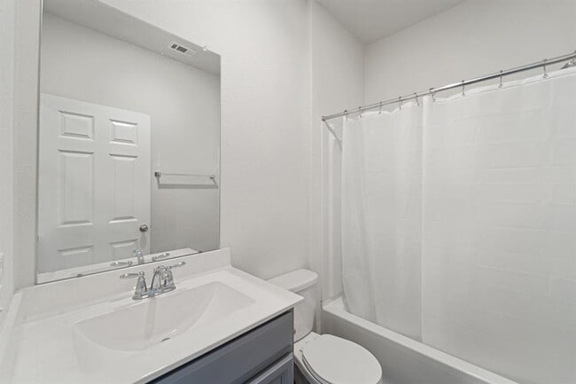 Building Photo - 5618 Downie Draw Ranch Trail