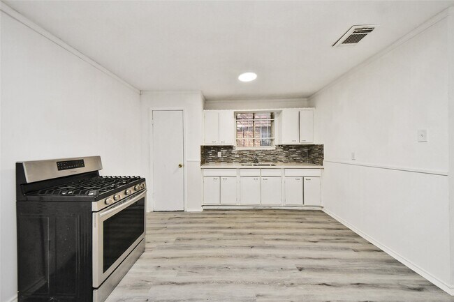 Building Photo - 3727 Prudence Dr