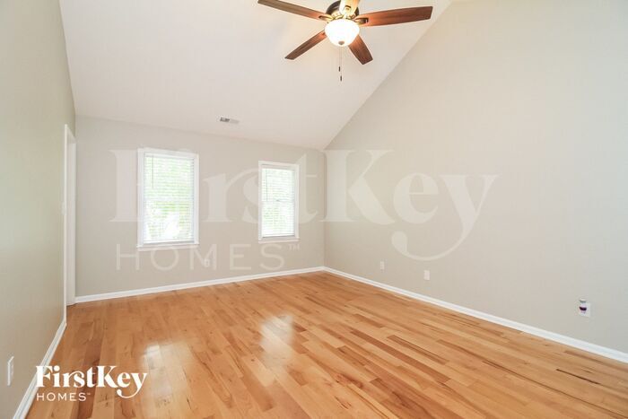 Building Photo - 6845 Greenbrook Dr