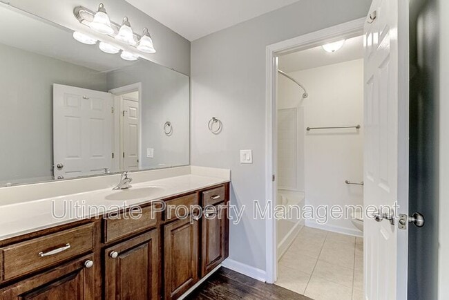 Building Photo - 4416 Jay Bird Cir