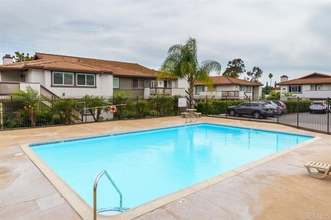 Building Photo - 10235 Bell Gardens Dr