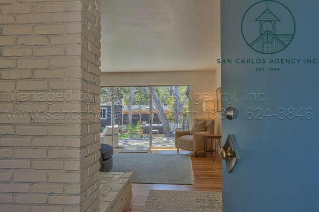 Building Photo - Furnished Two Bedroom Carmel Cottage