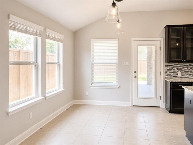 Building Photo - 18512 Rio Chama Ln