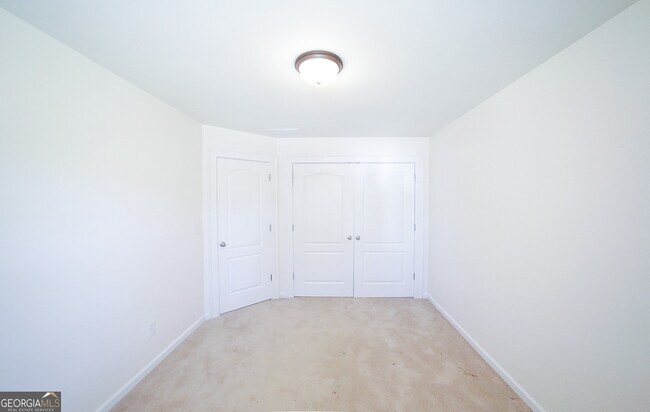 Building Photo - 104 Putters Dr