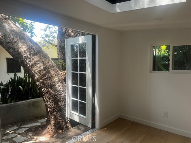 Building Photo - 555 Bluebird Canyon Dr