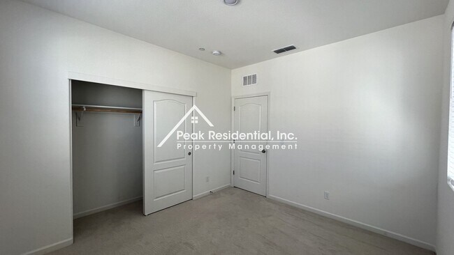 Building Photo - 3236 Sunny Gate Ln